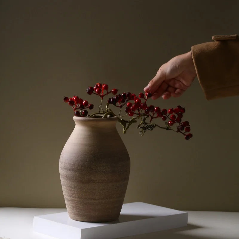 NostaClay – 20.4CM High Retro Ceramic Vase, Rough Handmade Pottery for Vintage Home Decoration & Dried Flowers