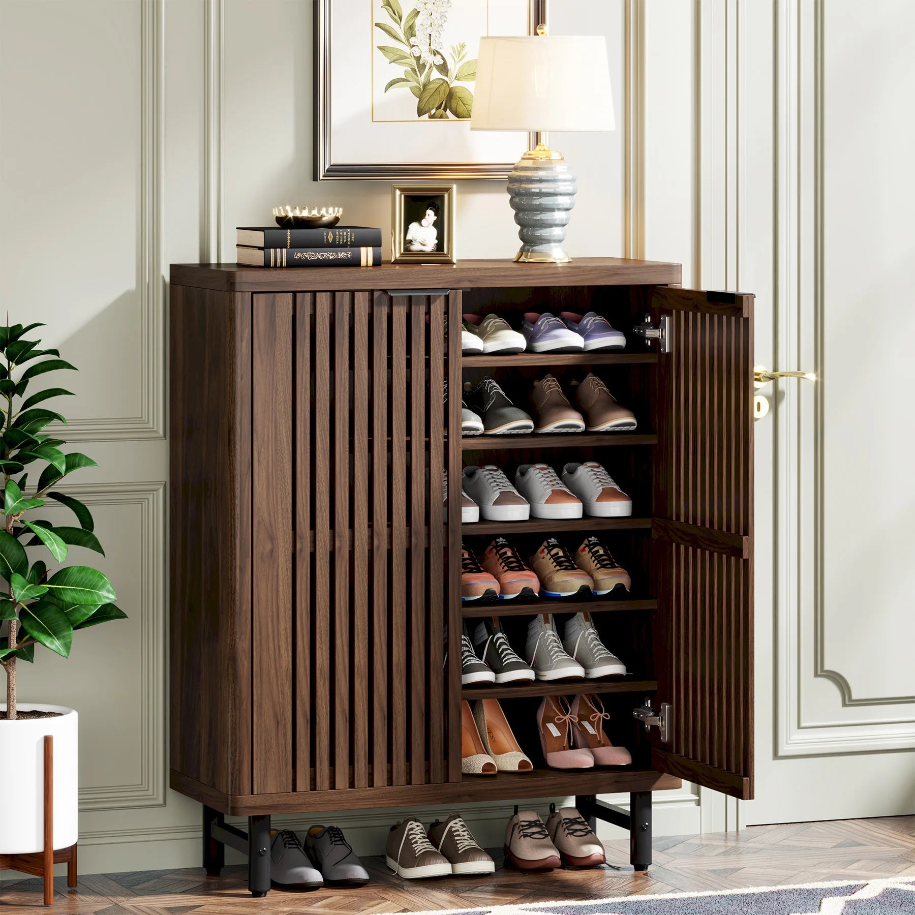 Tribesigns™ 6-Tier Louvered Door Shoe Cabinet – Large Wooden Storage with Adjustable ShelvesDemander à ChatGPT